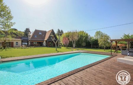 G&icirc;te n&deg;19G2304 Varetz - Corr&egrave;ze - G&icirc;te Bayat 