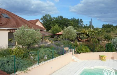 G&icirc;te n&deg;19G2227 Saint-Julien-Maumont - Corr&egrave;ze - G&icirc;te La vigne du causse c&ocirc;t&eacute; sud