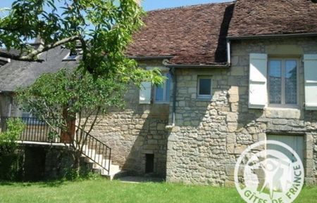 G&icirc;te n&deg;19G3163 Saint-Robert - Corr&egrave;ze - photo