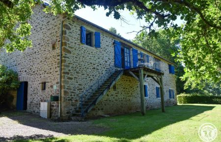 G&icirc;te n&deg;19G4042 Champagnac-la-Noaille - Corr&egrave;ze - photo