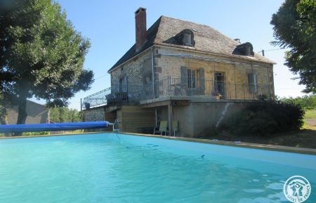 G&icirc;te n&deg;19G5023 Queyssac-les-Vignes - Corr&egrave;ze - photo