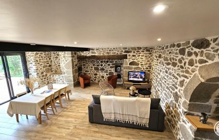 G&icirc;te n&deg;19G41581 Neuvic - Corr&egrave;ze - photo