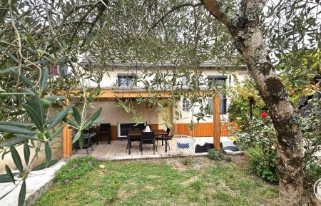 G&icirc;te n&deg;19G23312 Ussac - Corr&egrave;ze - photo