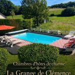 La Grange de Clémence piscine pour nos hôtes sans vis à vis face aux vignes. La Grange de Clémence piscine pour nos hôtes sans vis à vis face aux vignes.