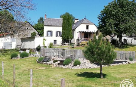 G&icirc;te n&deg;19G1131 Sainte-Fortunade - Corr&egrave;ze - G&icirc;te Les Figuiers