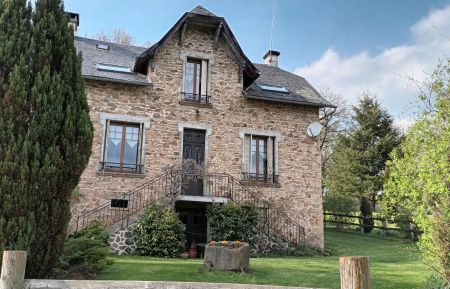 G&icirc;te n&deg;19G5209 Neuvic - Corr&egrave;ze - photo