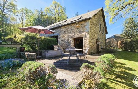 G&icirc;te n&deg;19G4123 Le Lonzac - Corr&egrave;ze - photo