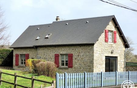 G&icirc;te n&deg;19G5366 Sarroux - Saint Julien - Corr&egrave;ze - jolie maison en pierre
