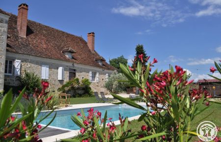 G&icirc;te n&deg;19G5113 Queyssac-les-Vignes - Corr&egrave;ze - photo