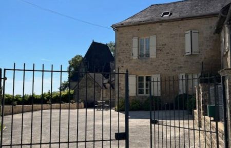 G&icirc;te n&deg;19G3006 Saint-Robert - Corr&egrave;ze - photo