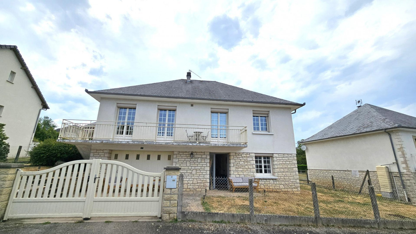photo 0